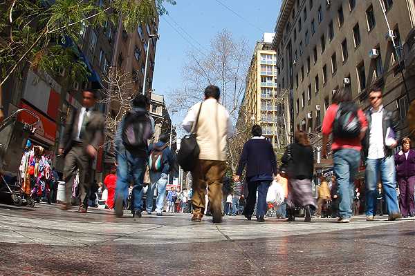 Cotizaciones reflejan precario mercado laboral chileno