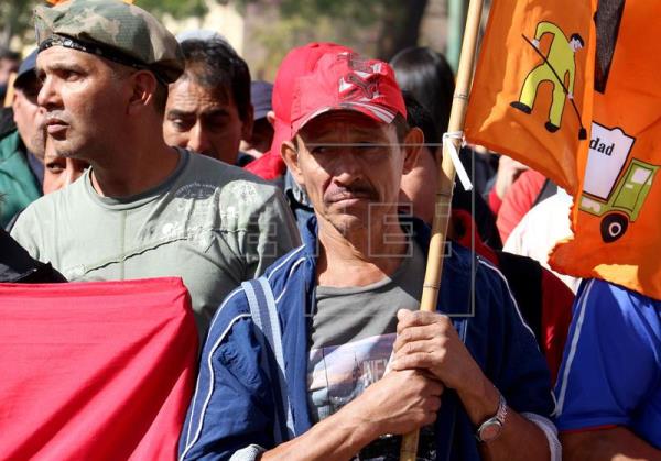 Senado paraguayo rechaza proyecto de ley de jubilaciones y pensiones