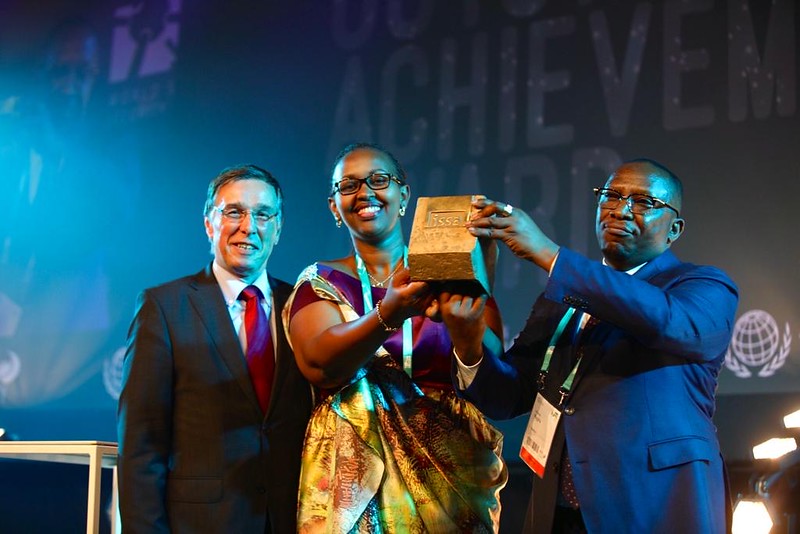 Rwanda gana el Premio de la AISS a Logros Destacados en Seguridad Social